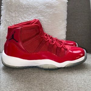 AIR JORDAN 11 retro